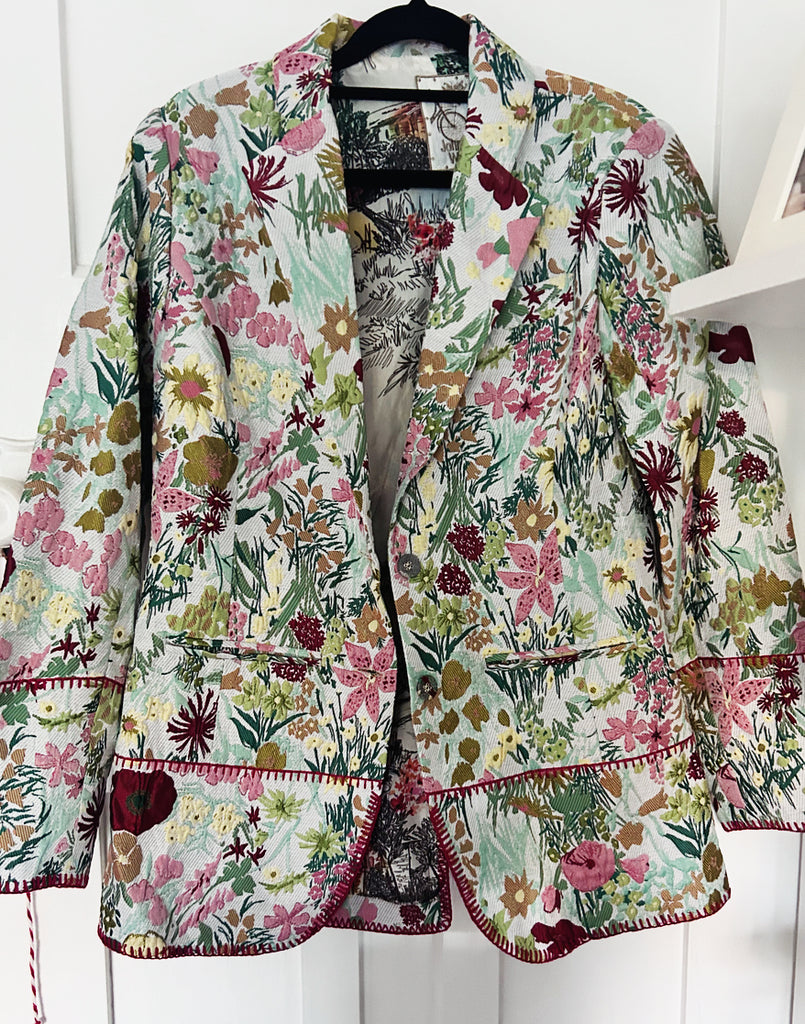 Lusha Jacquard Jacket