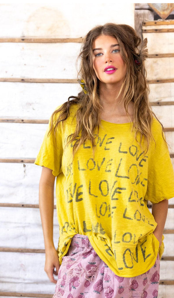 Love Amor Tee